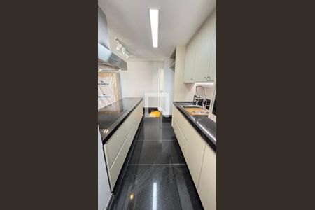 Cozinha de apartamento para alugar com 2 quartos, 65m² em Vila Curuçá, Santo André