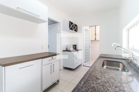 Cozinha de apartamento para alugar com 2 quartos, 72m² em Vila Lavinia, Mogi das Cruzes
