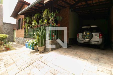 Área Externa de casa à venda com 3 quartos, 360m² em Itapoã, Belo Horizonte