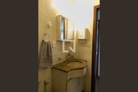 Banheiro Social de casa à venda com 3 quartos, 360m² em Itapoã, Belo Horizonte