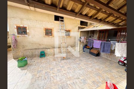 Quintal de casa à venda com 5 quartos, 400m² em Riacho das Pedras, Contagem