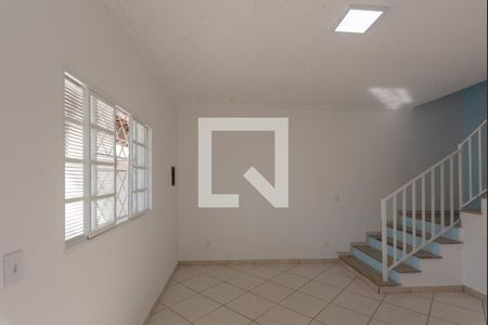 Sala de casa para alugar com 2 quartos, 70m² em Parque Jambeiro, Campinas
