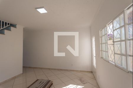 Sala de casa para alugar com 2 quartos, 70m² em Parque Jambeiro, Campinas