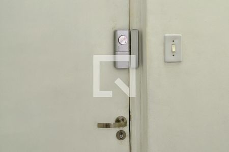 Fechadura eletrônica  de apartamento para alugar com 1 quarto, 50m² em Guilhermina, Praia Grande