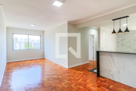 Sala de apartamento à venda com 2 quartos, 75m² em Santo Amaro, São Paulo