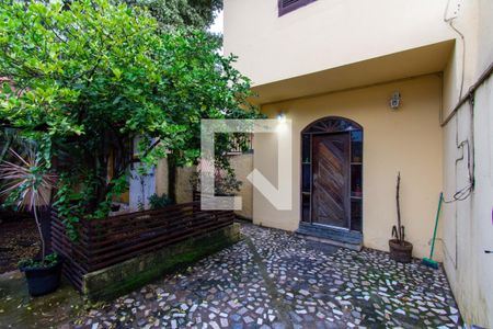 Área externa de casa à venda com 2 quartos, 253m² em Vila Rosalia, Guarulhos