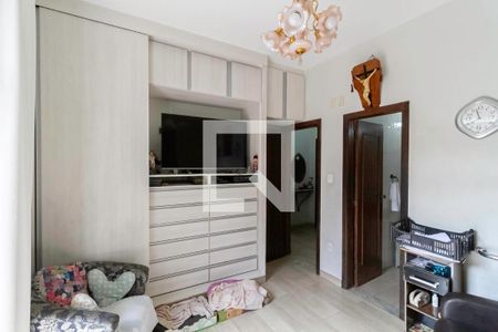 Suíte de casa à venda com 5 quartos, 480m² em Indians, Belo Horizonte