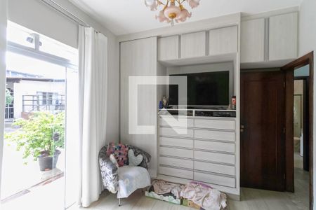 Suíte de casa à venda com 5 quartos, 480m² em Indians, Belo Horizonte