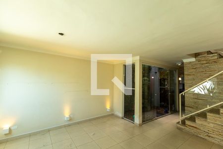 Sala de casa à venda com 3 quartos, 200m² em Jardim Cidalia, São Paulo