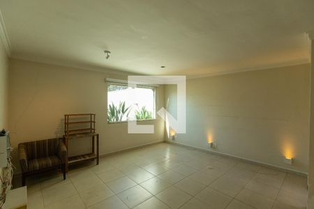 Sala de casa à venda com 3 quartos, 200m² em Jardim Cidalia, São Paulo