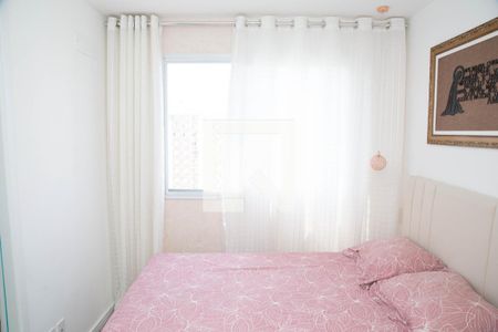Suite de apartamento à venda com 2 quartos, 75m² em Picanço, Guarulhos