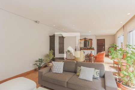 Apartamento à venda com 3 quartos, 212m² em Bela Vista, São Paulo