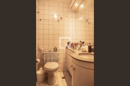 Banheiro de apartamento à venda com 2 quartos, 55m² em Chácara Inglesa, São Paulo