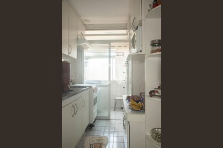 Cozinha de apartamento à venda com 2 quartos, 55m² em Chácara Inglesa, São Paulo
