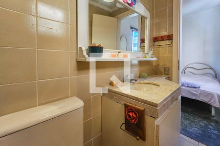 Banheiro da suíte  de apartamento para alugar com 3 quartos, 86m² em Balneario Guarujá, Guarujá