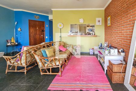 Sala de apartamento para alugar com 3 quartos, 86m² em Balneario Guarujá, Guarujá