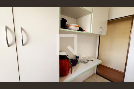 Cozinha e Área de Serviço de apartamento para alugar com 2 quartos, 46m² em Vila Nambi, Jundiaí