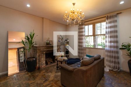 Sala de casa à venda com 3 quartos, 110m² em Teresópolis, Porto Alegre