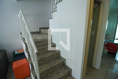 Escada de casa à venda com 3 quartos, 115m² em Vila Formosa, São Paulo