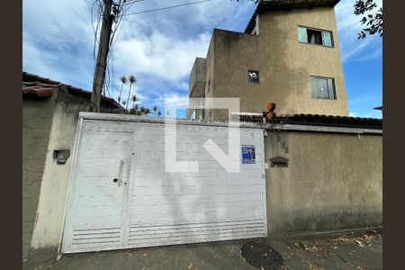 Fachada + plaquinha de casa para alugar com 2 quartos, 110m² em Campinho, Rio de Janeiro