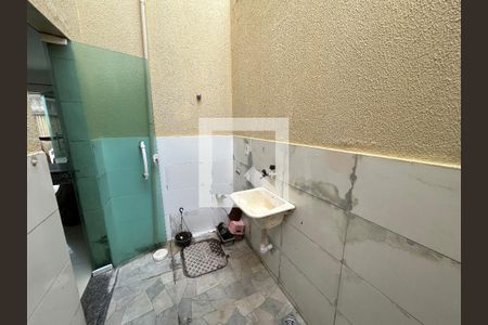 Área de Serviço de casa para alugar com 2 quartos, 110m² em Campinho, Rio de Janeiro