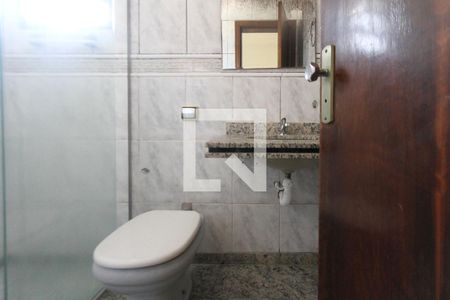 Banheiro de casa de condomínio à venda com 2 quartos, 85m² em Chácara Mafalda, São Paulo