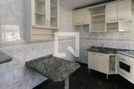Cozinha de casa de condomínio à venda com 2 quartos, 85m² em Chácara Mafalda, São Paulo