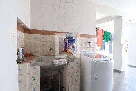 Área de Serviço de casa à venda com 3 quartos, 137m² em Jardim Ipanema, Santo André
