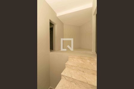 Escada de casa à venda com 4 quartos, 430m² em Liberdade, Belo Horizonte
