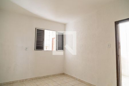 Quarto 2 de casa para alugar com 2 quartos, 80m² em Vila Fachini, São Paulo