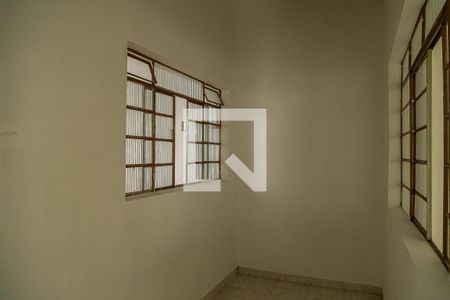 Quarto 1 de casa para alugar com 2 quartos, 80m² em Vila Fachini, São Paulo