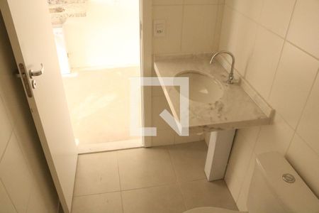 Banheiro de kitnet/studio à venda com 1 quarto, 26m² em Barra Funda, São Paulo