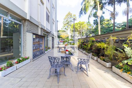 Jardim de apartamento à venda com 1 quarto, 57m² em Higienópolis, São Paulo