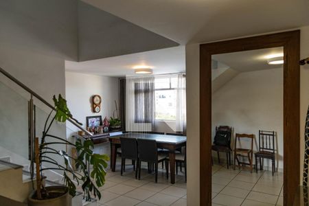 Sala de apartamento à venda com 3 quartos, 174m² em Padre Eustáquio, Belo Horizonte