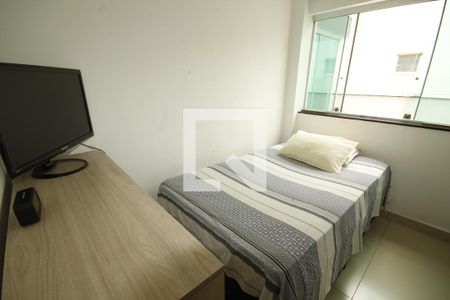 Quarto 1 de casa à venda com 3 quartos, 200m² em Parque Sao Jose, Belo Horizonte