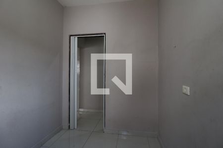 Quarto 1 de casa para alugar com 2 quartos, 63m² em Vila Palmares, Santo André