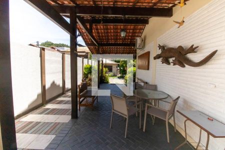 Garagem de casa de condomínio à venda com 6 quartos, 456m² em Itacoatiara, Niterói