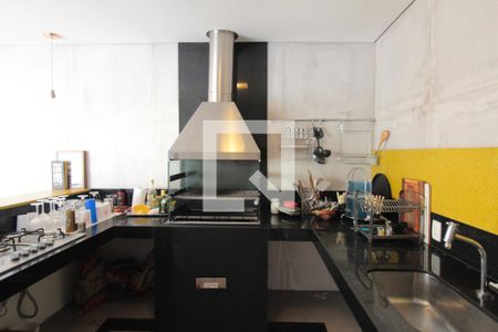 Cozinha 2 de casa à venda com 5 quartos, 370m² em São Luiz, Belo Horizonte