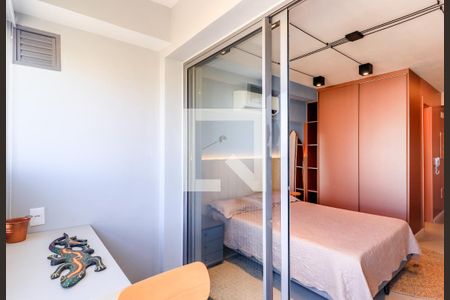 Varanda de kitnet/studio para alugar com 1 quarto, 25m² em Santo Amaro, São Paulo