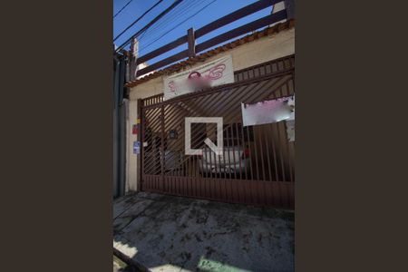 Fachada de casa à venda com 2 quartos, 180m² em Vila Marina, São Paulo