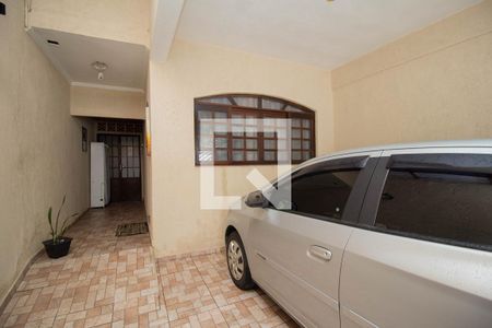 Garagem de casa à venda com 2 quartos, 180m² em Vila Marina, São Paulo