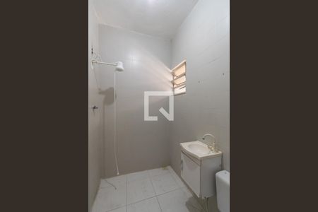 Banheiro de apartamento para alugar com 1 quarto, 48m² em Penha Circular, Rio de Janeiro