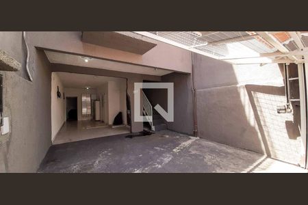 Garagem de casa para alugar com 2 quartos, 48m² em Recanto das Rosas, Osasco