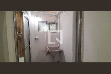 Área de Serviço de casa para alugar com 2 quartos, 48m² em Recanto das Rosas, Osasco