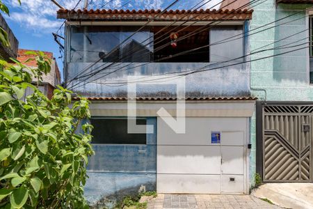 Fachada de casa à venda com 3 quartos, 180m² em Vila Fachini, São Paulo