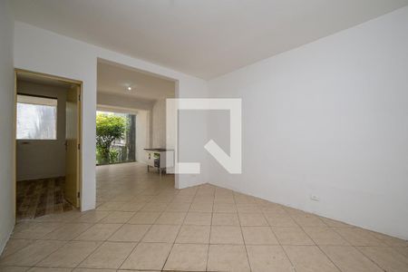 Sala de casa à venda com 3 quartos, 180m² em Vila Fachini, São Paulo