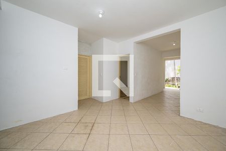 Sala de casa à venda com 3 quartos, 180m² em Vila Fachini, São Paulo