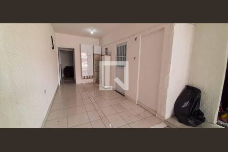 Garagem de casa para alugar com 2 quartos, 50m² em Recanto das Rosas, Osasco