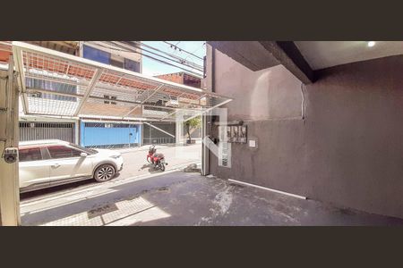 Garagem de casa para alugar com 2 quartos, 50m² em Recanto das Rosas, Osasco