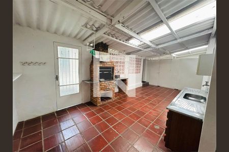 Casa à venda com 3 quartos, 215m² em Vila Joaquim Inacio, Campinas